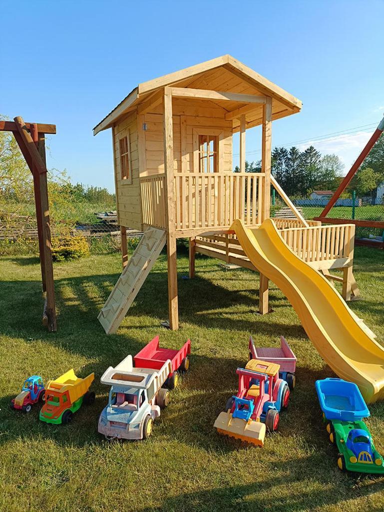 Ledzin Apartamenty "Anusia" מראה חיצוני תמונה